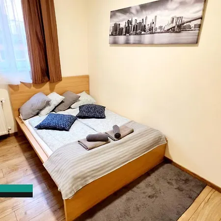 Little New York West Side *