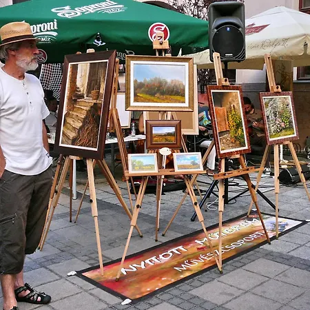 Little New York West Side Apartman